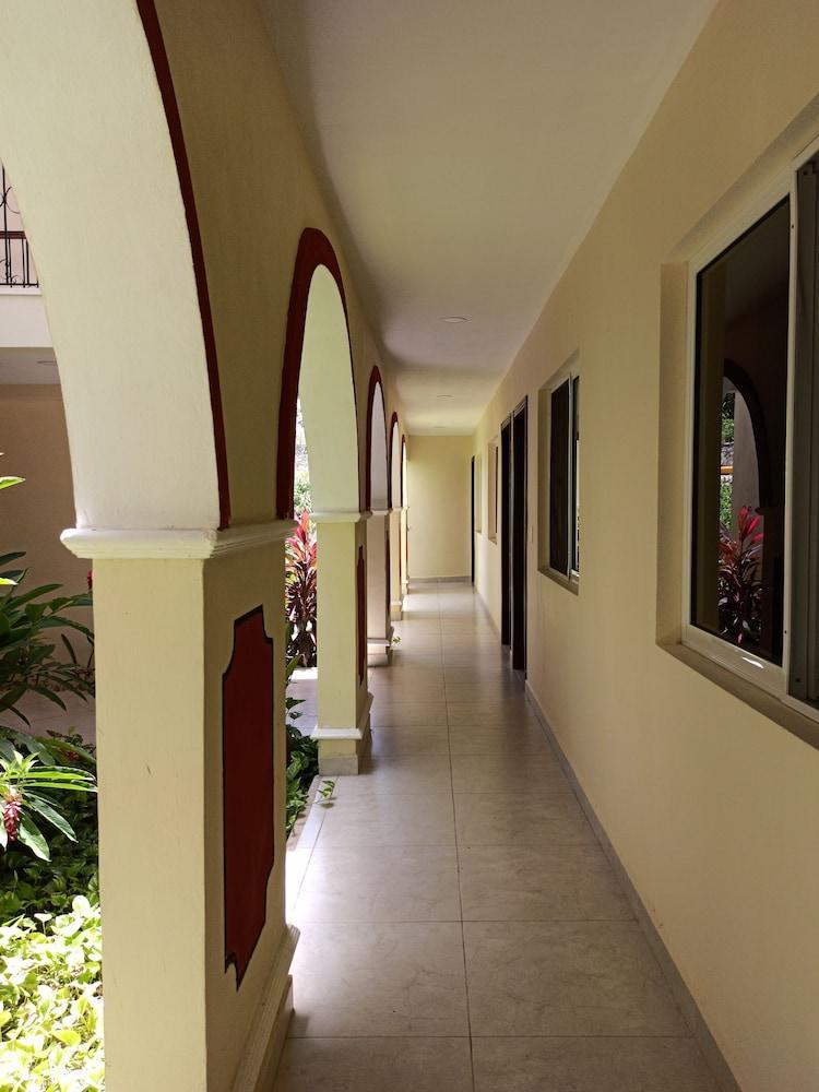 Hotel Catedral 巴利亚多利德 外观 照片