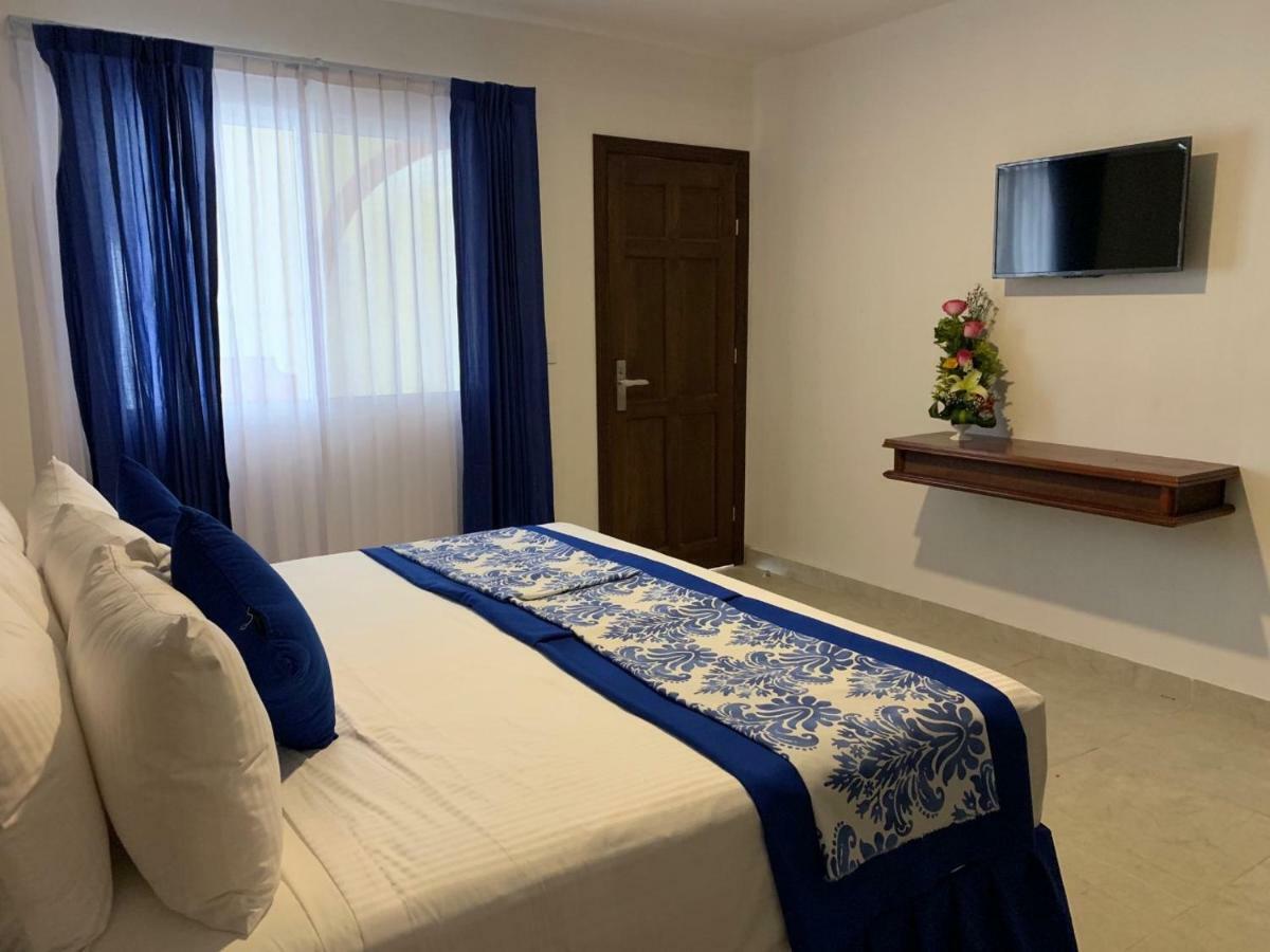 Hotel Catedral 巴利亚多利德 外观 照片